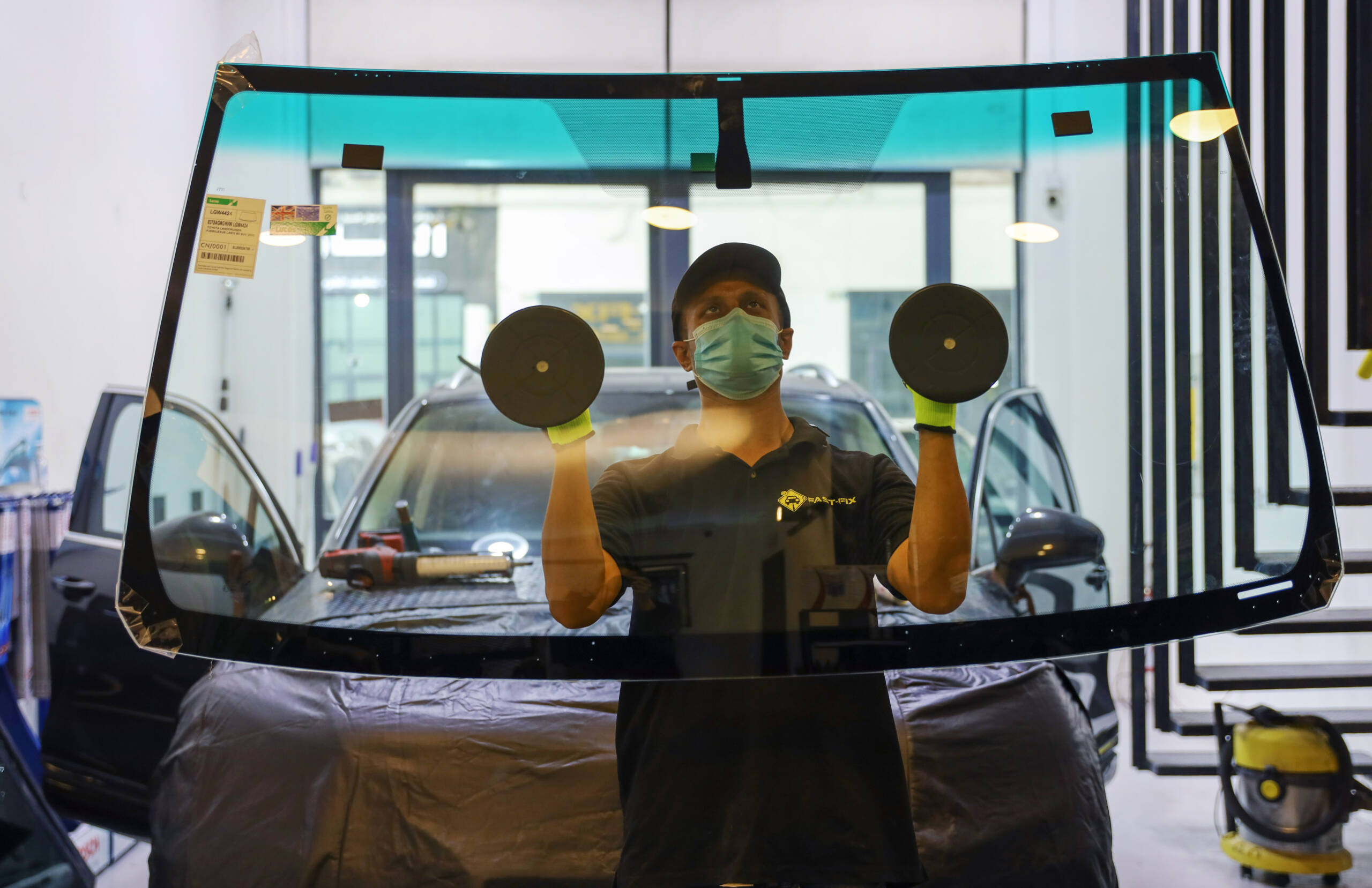 Windshield Glass Replacement